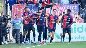 比分3-2背后的战术亮点解读